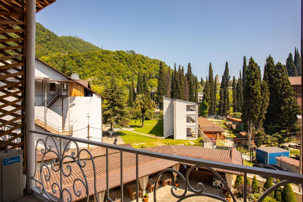 Hotel Nikopoli On Vodopadnaya 21А New Athos Εξωτερικό φωτογραφία