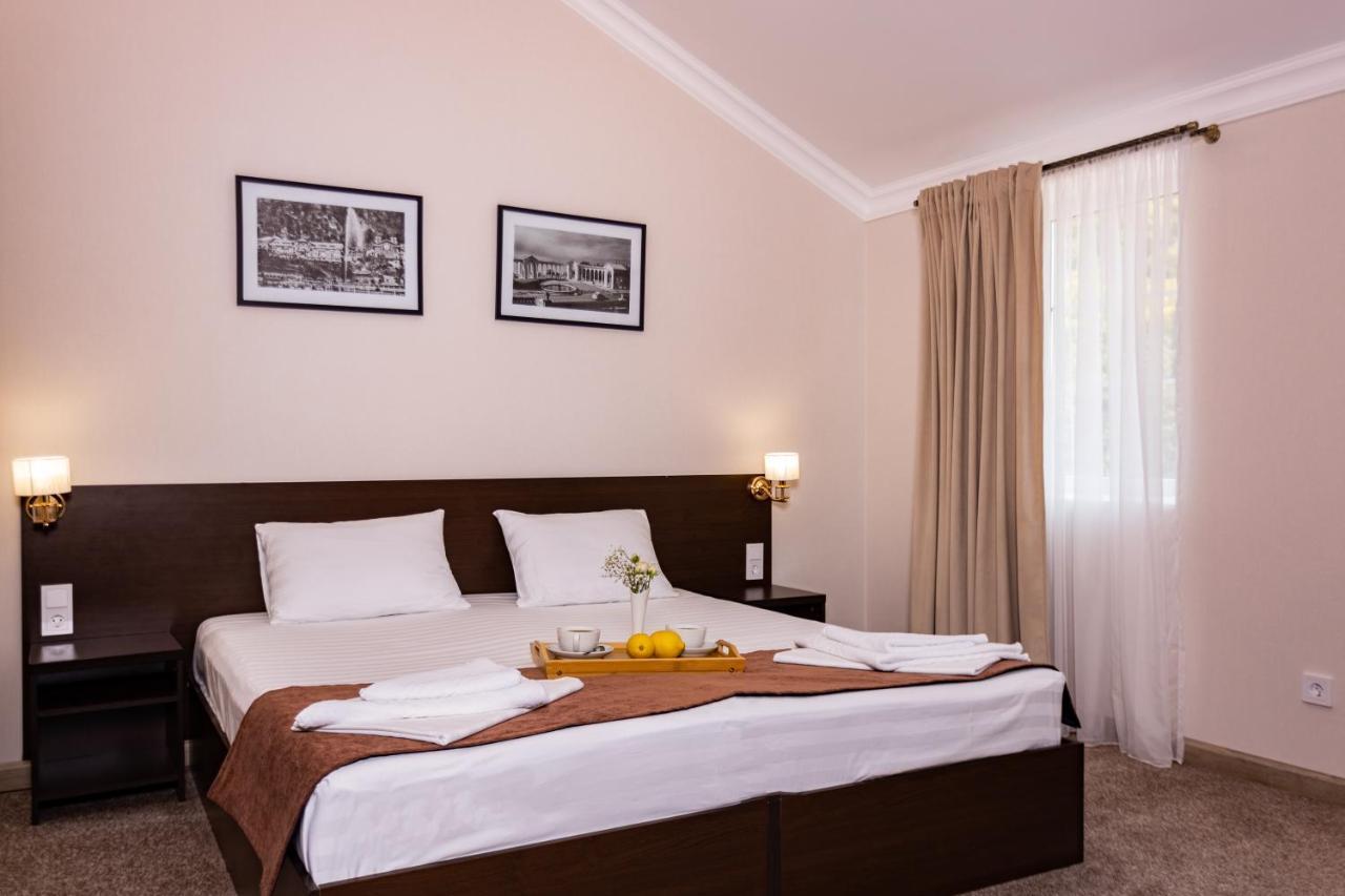 Hotel Nikopoli On Vodopadnaya 21А New Athos Εξωτερικό φωτογραφία