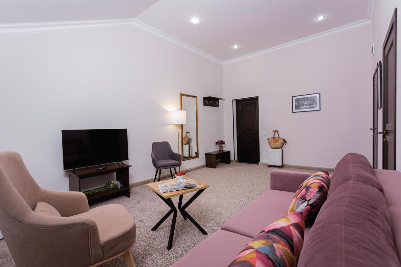 Hotel Nikopoli On Vodopadnaya 21А New Athos Εξωτερικό φωτογραφία