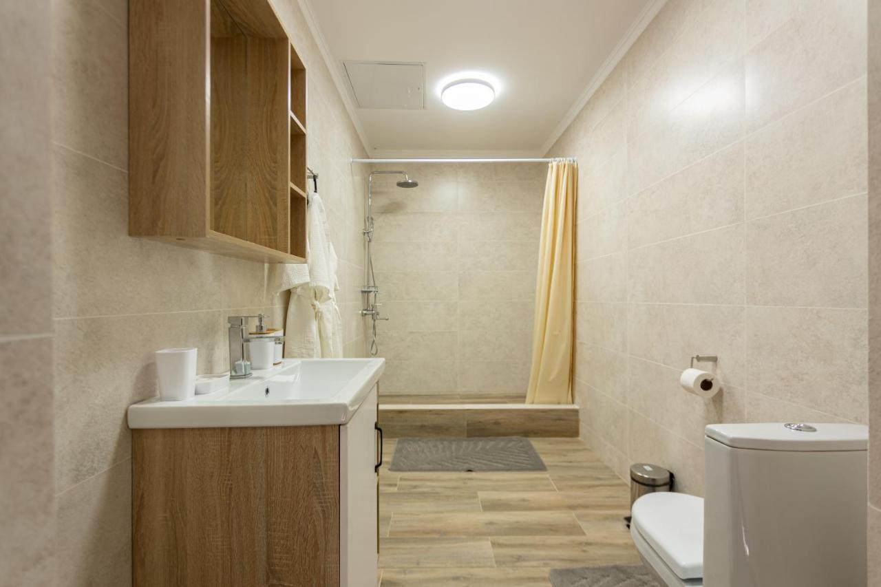 Hotel Nikopoli On Vodopadnaya 21А New Athos Εξωτερικό φωτογραφία