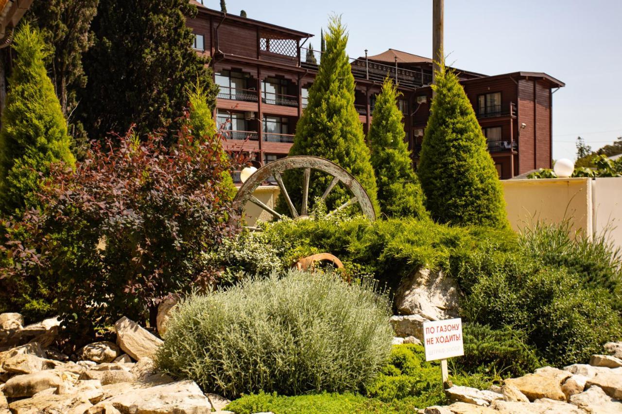 Hotel Nikopoli On Vodopadnaya 21А New Athos Εξωτερικό φωτογραφία